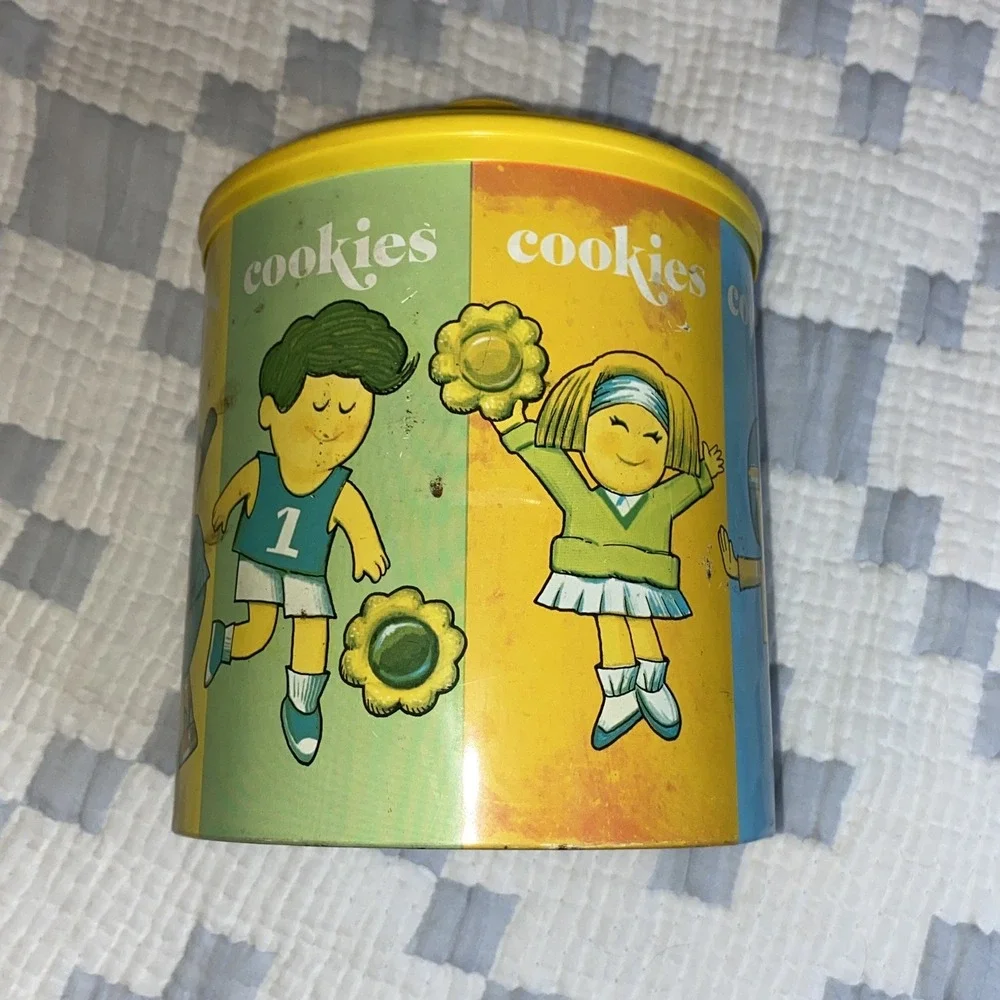 Cheinco Vintage Metal Cookie Canister Sports themed good‎ condition some patina